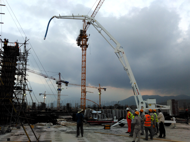 移動式液壓布料機的優(yōu)點