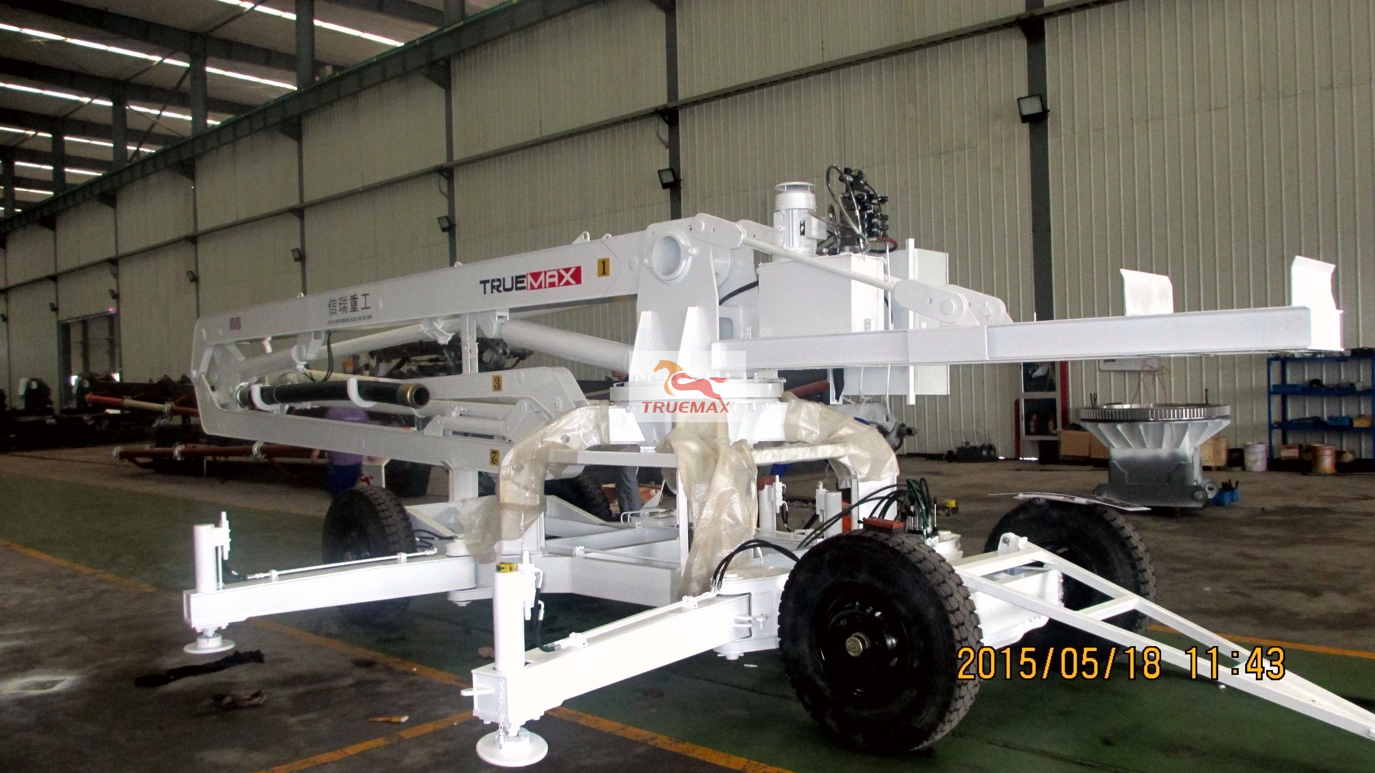 17米車載式布料機.jpg 17米車載式布料機.jpg