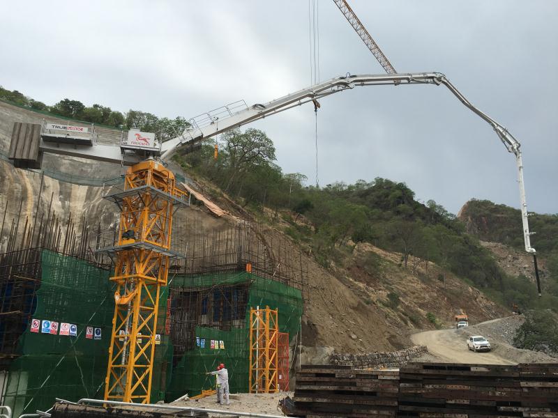 塔式混凝土布料機(jī)安裝