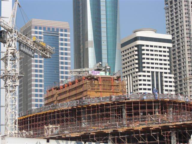 液壓布料機(jī)在高層建筑帶來(lái) 巨大的好處有哪些(圖1) 液壓布料機(jī)在高層建筑帶來(lái) 巨大的好處有哪些(圖1)